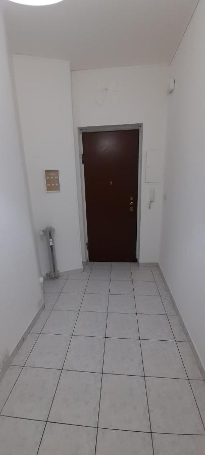 Bellissimo Alloggio Vicino Alla Metro Bengasi,Lino House Турин Екстер'єр фото